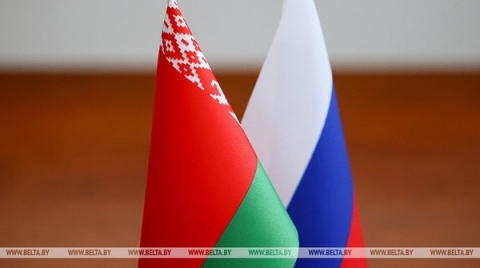 Лукашенко прибыл с визитом в Россию, в программе на сегодня &mdash; участие во II Евразийском экономическом форуме