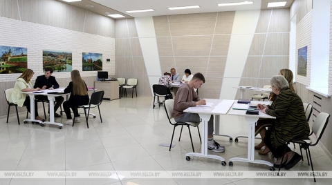 Лукашенко потребовал от Минобразования обратить серьезное внимание на целевиков