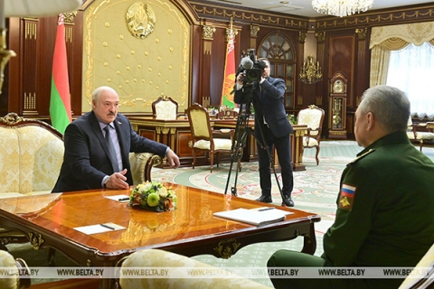 Лукашенко: в случае агрессии Россия защитит Беларусь как собственную территорию